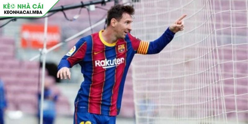 WF Trong Bóng Đá Giải Mã Vai Trò Ngòi Nổ Trên Sân Cỏ 2 WF trong bóng đá định nghĩa và bản chất