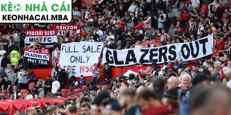 Kêu gọi bỏ phiếu bất tín nhiệm và hệ lụy lâu dài với MU