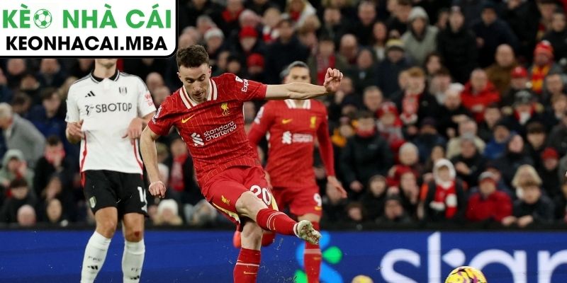 VAR can thiệp và những quyết định gây tranh cãi
