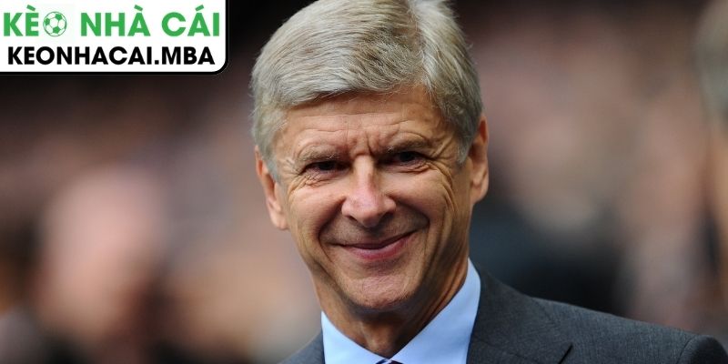 Luật việt vị mới do Wenger đề xuất chính thức thông qua, dấy lên tranh luận vì lợi thế lớn cho tiền 2 Nội dung luật mới và sự thay đổi mang tính bước ngoặt